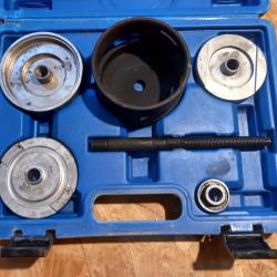 Outil silent-bloc pour BMW X5