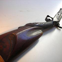 Ancien et beau fusil Liégeois  à amorce et poudre noire