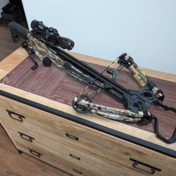 Arbalète à poulies  Barnett Hyper XP405 405 fps 213 lbs avec bandoir à manivelle + 2 flèches