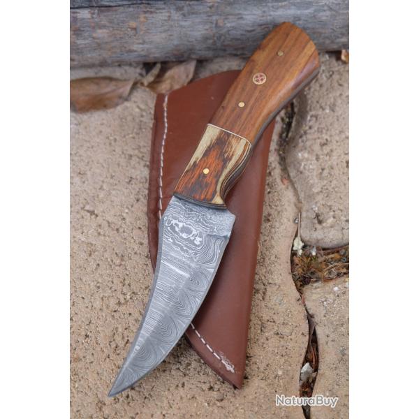 Couteau Skinner Damas Lame Upswept Acier 256 Couches Manche 2 Bois Etui Cuir Fabricat Artisanale