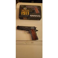 réplique,1911 commémorative john wayne,cal (4,5) bille métal,carcasse métal,blowback,neuf.
