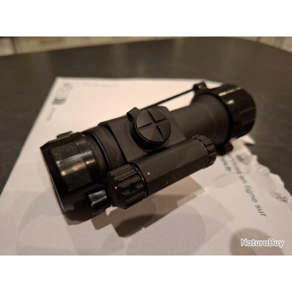 Vend aimpoint compaC3 2MOA mont dernirement sur benelli argo E pro servi une saison comme neuve