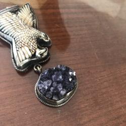 Pendentif amérindien aigle sculpté os de buffle - géode améthyste sur argent repoussé