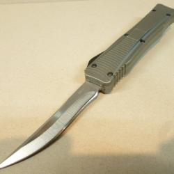 Couteau automatique OTF