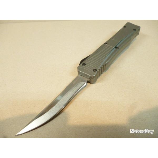 Couteau automatique OTF