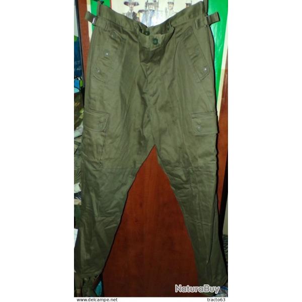 PANTALON DE TYPE PARACHUTISTES DE L'ARMEE FRANCAISE , TAILLE S SOIT 36 OU 72 CM DE TOUR DE CEINTURE,