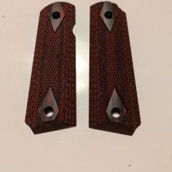 Plaquettes 1911 d'origine Colt.