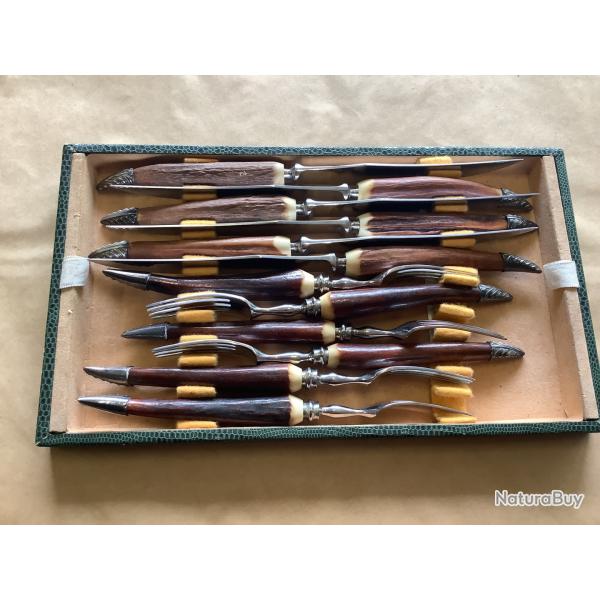 Magnifiques couverts manches bois de cerf raffins made in England (SHEFFIELD)