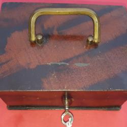 Coffret acier "Coffre fort" petit modèle(Ref #56) avec clé - Très lourd