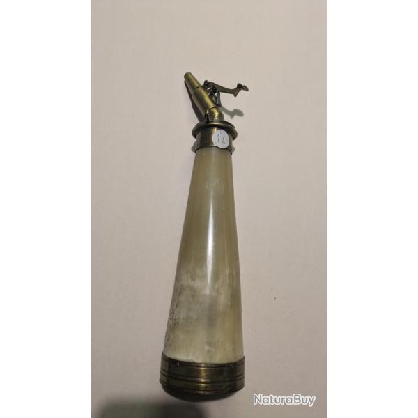 Poire  poudre en corne bec verseur