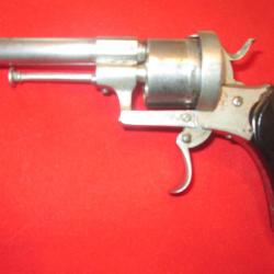 REVOLVER  A BROCHES  CALIBRE 9 MM