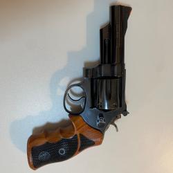 Smith & Wesson modèle 29, 44 M