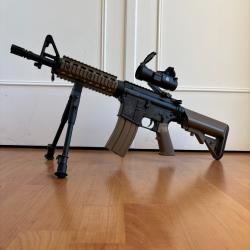 Airsoft Colt M4A1 CQBR avec accessoires