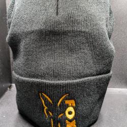 Lot 315 / Bonnets broderie FOX /ref noir /FISH AND FISHING FRANCE