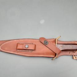 Couteau western bowie usa . Précoce marquage garde