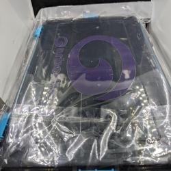 Lot 320/ Boîte a rangement matériels GARBOLINO étanche, environ 28 x 18 x 4.5. ( environ)