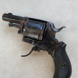 - Superbe BULLDOG gravé d'origine complet et fonctionnel juste doigt élévateur à voir