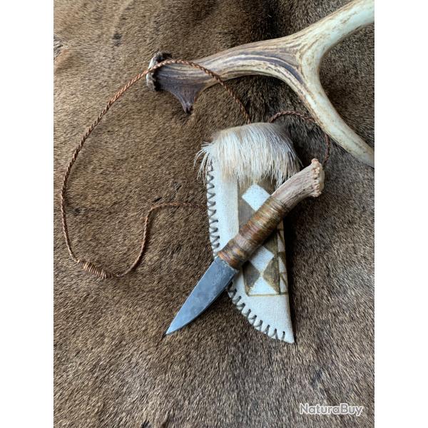 couteau amrindien d'artisan/ bois de cerf / lame acier carbone 1095     ( 2 )