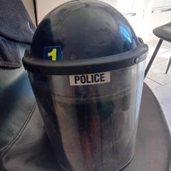 ENCHERE CASQUE ANTI EMEUTE DES FORCES DE POLICE