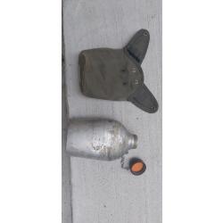 Gourde armée française avec étui