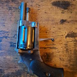 Rare  Émile Warnant à barillet basculant