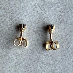 Boucles d'oreilles en or massif 18 carats - saphirs - clous