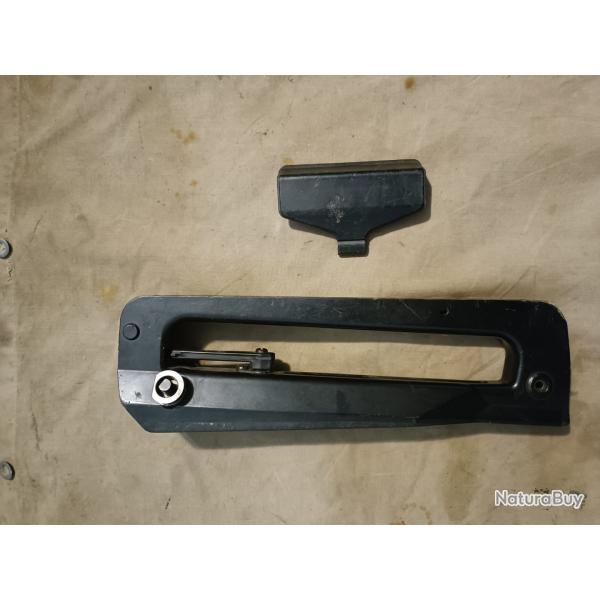 PGM + appui joue FAMAS