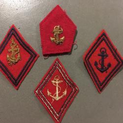 Lot de 4 insignes / Ancre des Troupes de Marine