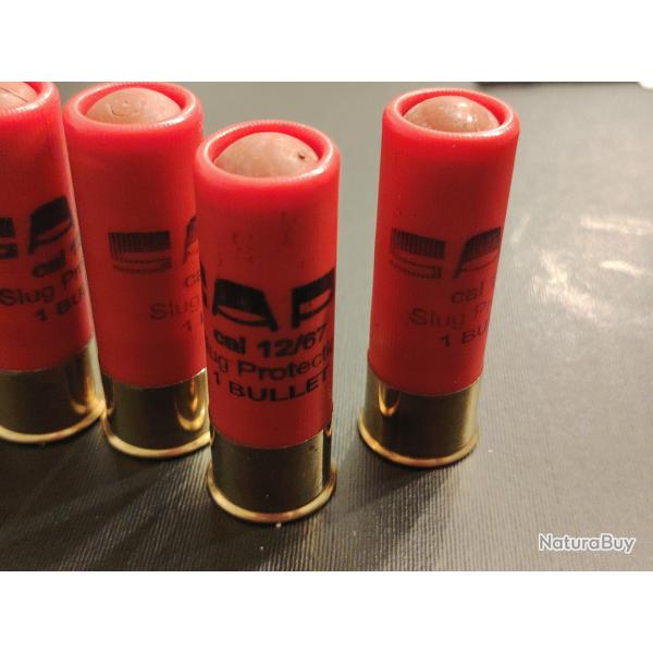 Balle gomme cogne rouge