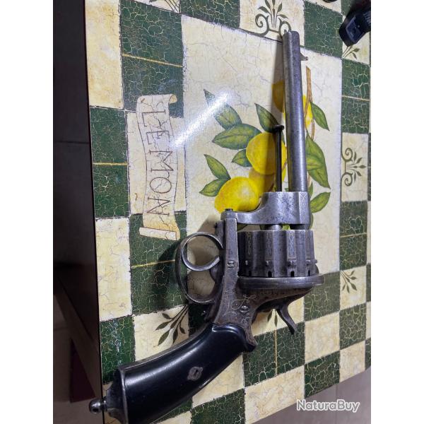 Revolver 12 coups  broche 9 mm