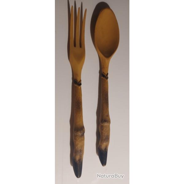 ANCIENS COUVERTS  SALADE STYLE JAMBES DE BICHE