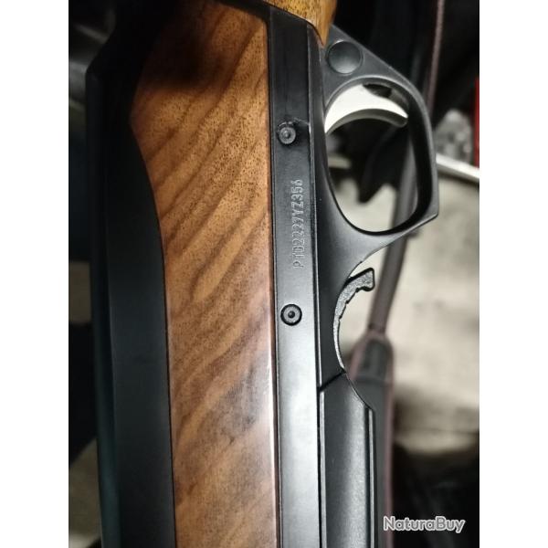 Vends carabine linaire browning maral s.f fluted threa 300WgSans point rouge avec hausse et guidon