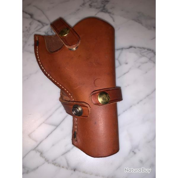 Holster H37 de la firme Brauer Bros de Saint Louis .