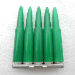 un clips de 5 cartouches à blanc plastique blanc