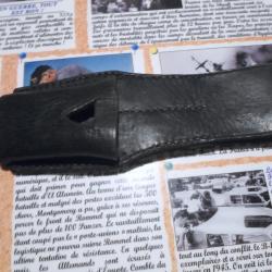 GOUSSET EN CUIR. BON ETAT POUR BAIONNETTE 98K
