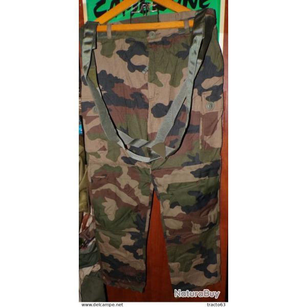 PANTALON CAMOUFLE DE COMBAT ETE DE L'ARMEE FRANCAISE DE 2004, 2 POCHES SUR LES CUISSES , TAILLE L-XL