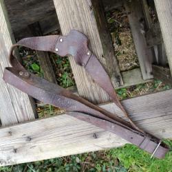 Ceinture porte fourreau cuir