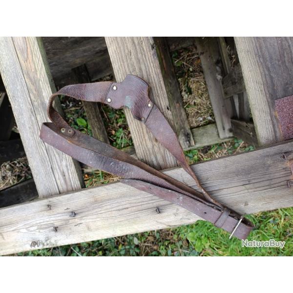 Ceinture porte fourreau cuir