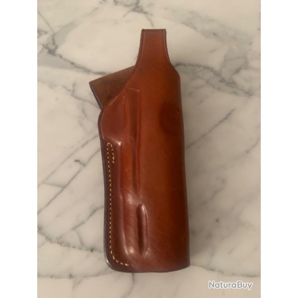 Bel etui Gil Holsters , je pense pour Colt 1911.