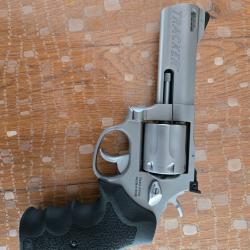 Taurus tracker 4" 357 magnum