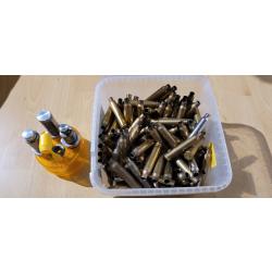 JEU D'OUTILS LEE 300 Win Mag + 143 douilles