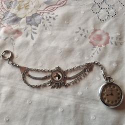 Ch&acirc;telaine argent et sa montre &agrave; gousset.