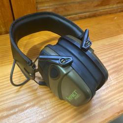 Casque anti-bruits électronique