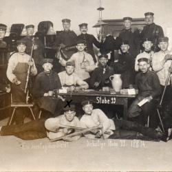 CPA -Photo - Un Groupe Soldats Allemands - N&deg;4165