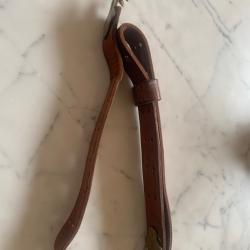 A vendre superbe bretelle Modèle 1907 Française a 3 crochets. Etat neuf