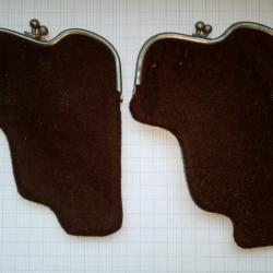 2 Etuis/ holsters  pour pistolet de dame dit pistolet pour chien