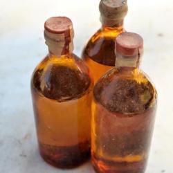 lot de 3 flacons PHARMACIE trouvés Normandie 1944 - WWII