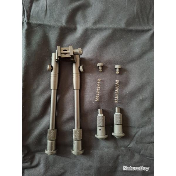 Bipied tlescopique universel.