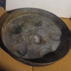 ANCIEN PLAT  EN CUIVRE À CUIRE OEUFS, MOULE,GÂTEAUX, ESCARGOTS,PATATES....