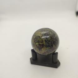 Boule pierre naturelle Dragon blood  blaser et maral